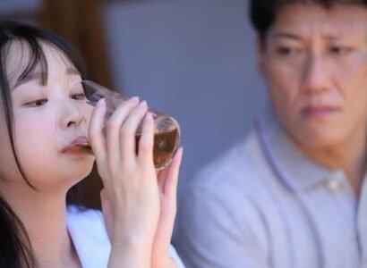 Cô cháu gái bị chuốc thuốc kích dục địt thật đỉnh